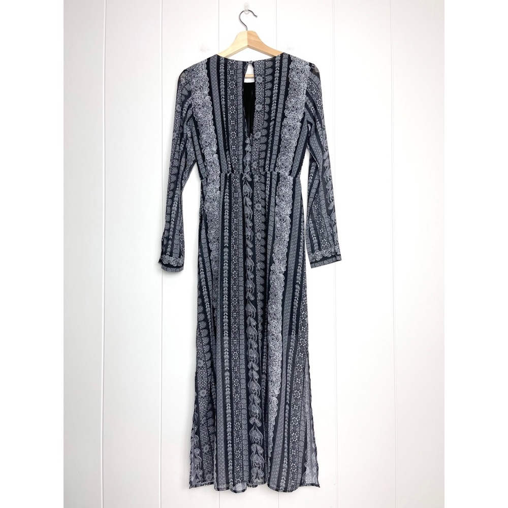 Monki | Medallion Floral Maxi Dress View 2